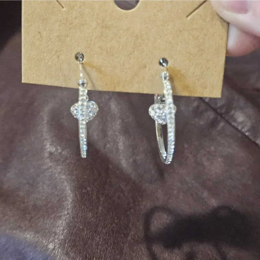 Unbranded sterling silver